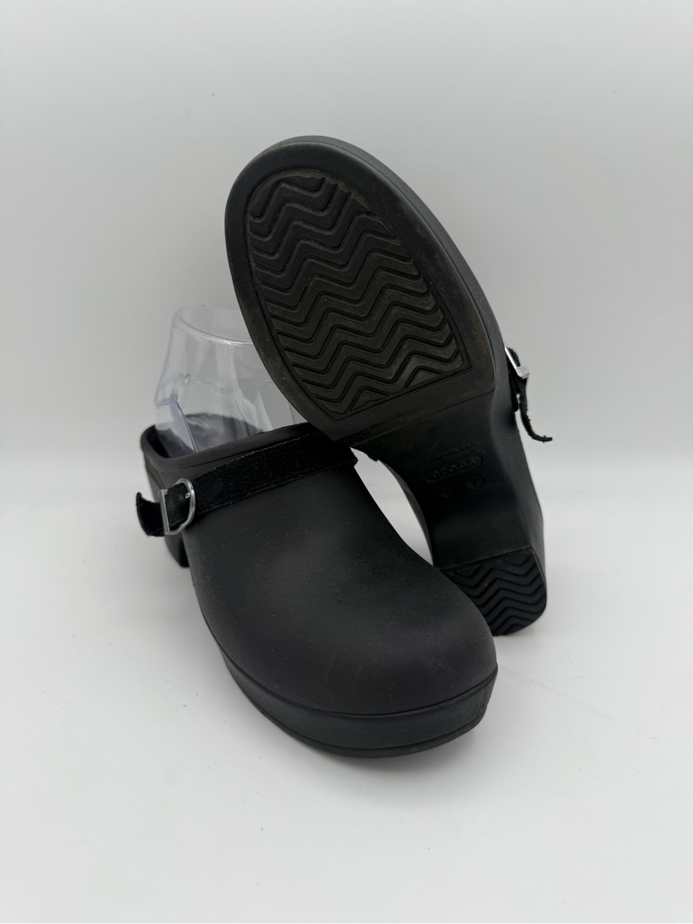 Women's Crocs Black Sarah Mules Buckle Strap Block Heel Slip-On Clogs Size 7